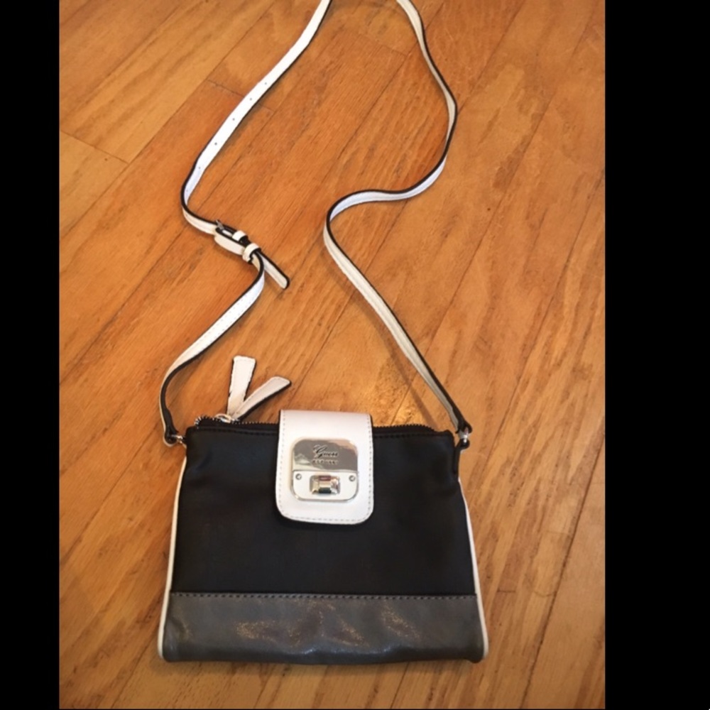Guess purse